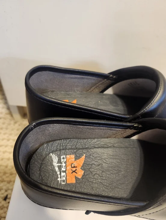 New Dansko XP 2.0 Black Waterproof Leather Closed Back Clogs Sz.8/38 Ret. $165 - Picture 4 of 8